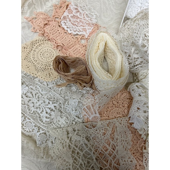 Lot Assorted Vintage Lace Trim Ribbon Fabric Craft Sewing Appliqués Doilies - Picture 4 of 8